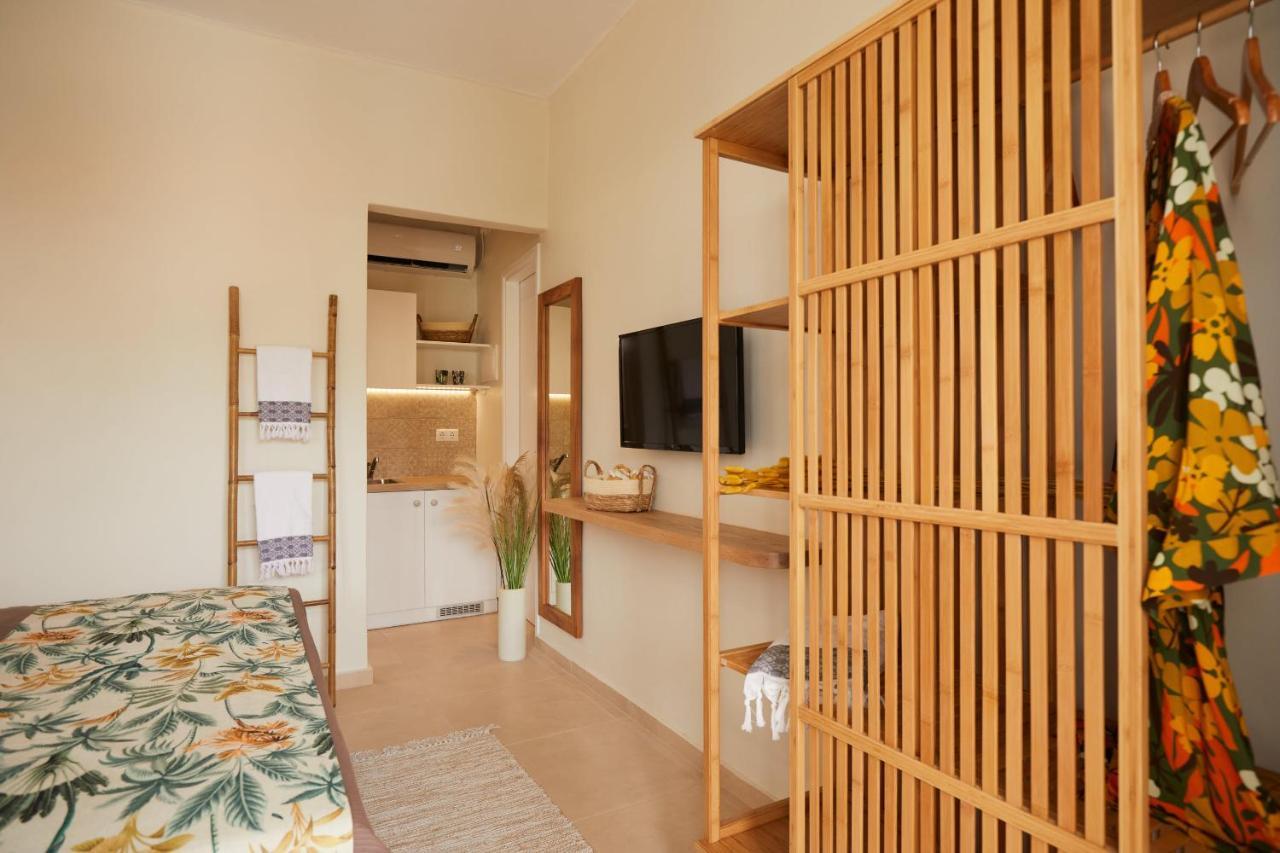 Spiliada Boutique Studios Batsi  Luaran gambar